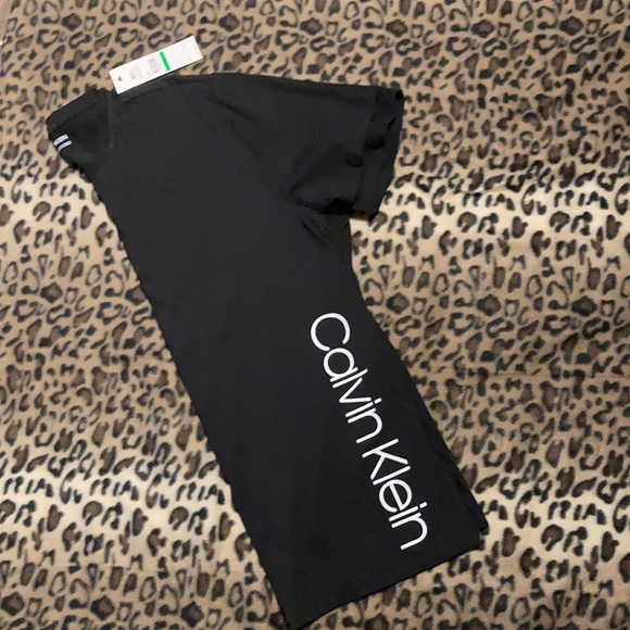 2 for $30 CALVIN KLEIN T-shirt Men’s Size Large CK Short Sleeve T Shirt - Picture 2 of 7
